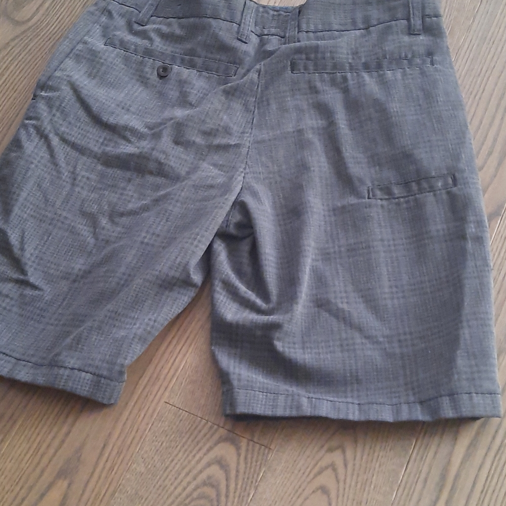 Shorts - Picture 3 of 3